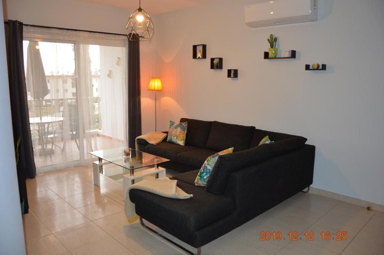 Luxury Apartment Пафос Екстер'єр фото