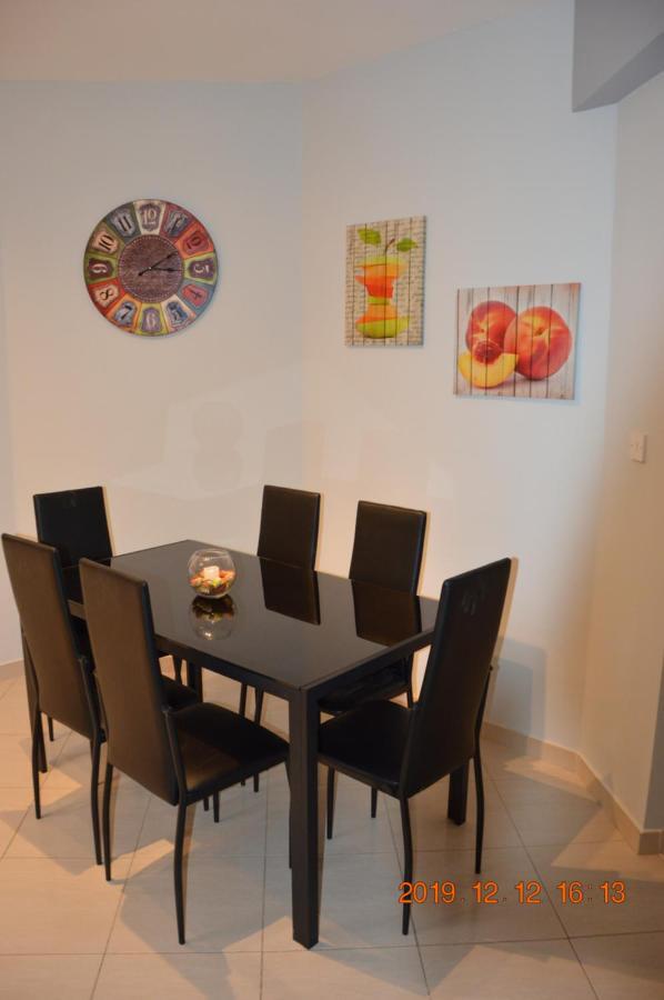Luxury Apartment Пафос Екстер'єр фото